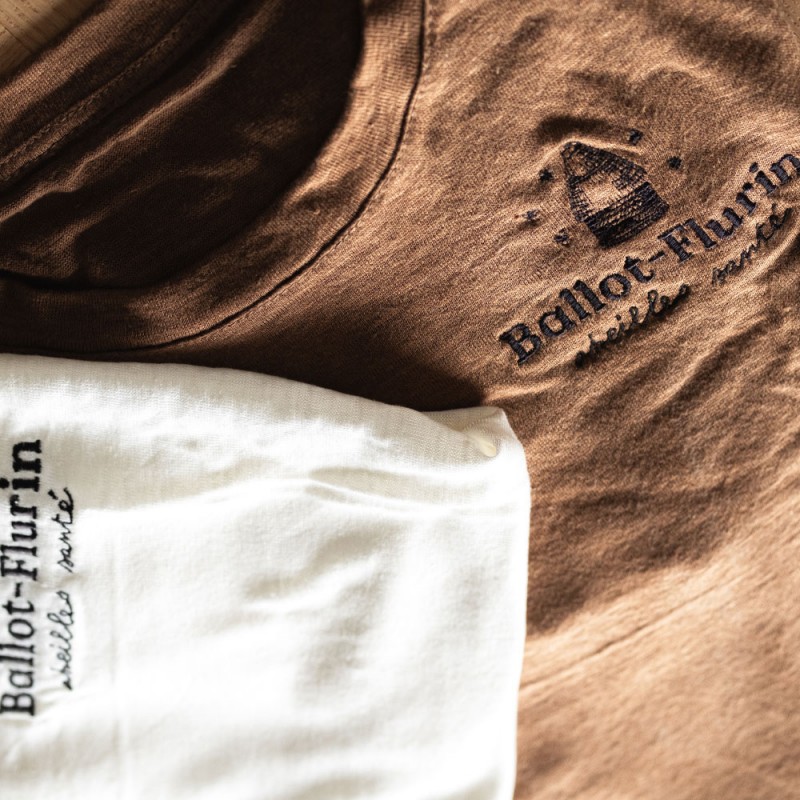 Embroidered Organic Linen T-shirt - Camel